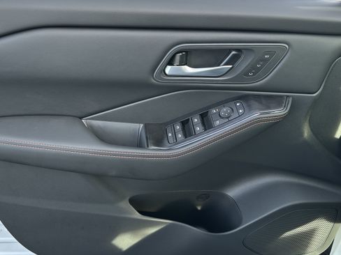 New 2026 Nissan Rogue SV AWD/4WD image 22