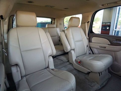 Used 2012 Chevrolet Tahoe LTZ AWD/4WD image 35