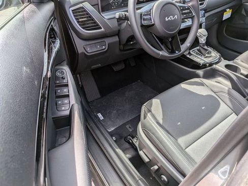New 2026 Kia Seltos EX FWD image 24