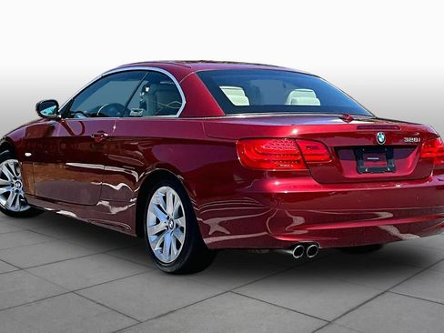 Used 2011 BMW 328i Convertible image 10