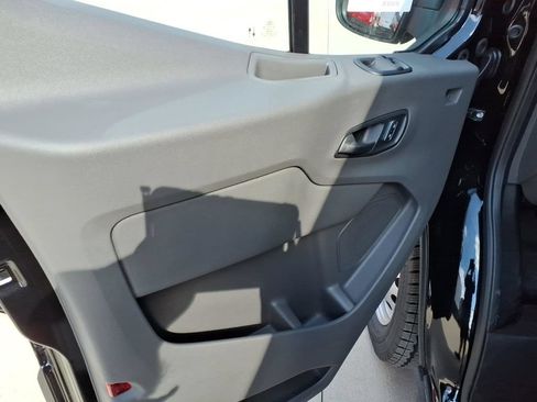 New 2026 Ford Transit 250 148 Medium Roof Extended AWD image 11