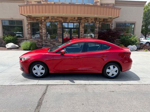 Used 2015 MAZDA MAZDA3 i Sport FWD image 2