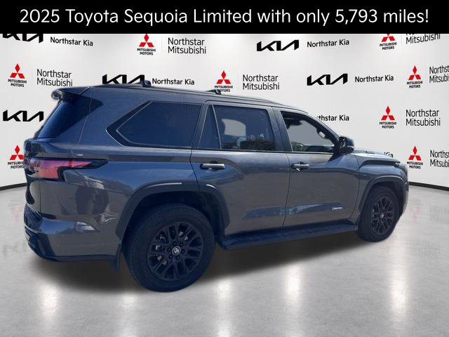 Used 2025 Toyota Sequoia Limited w/ Tow Technology Package AWD/4WD image 8
