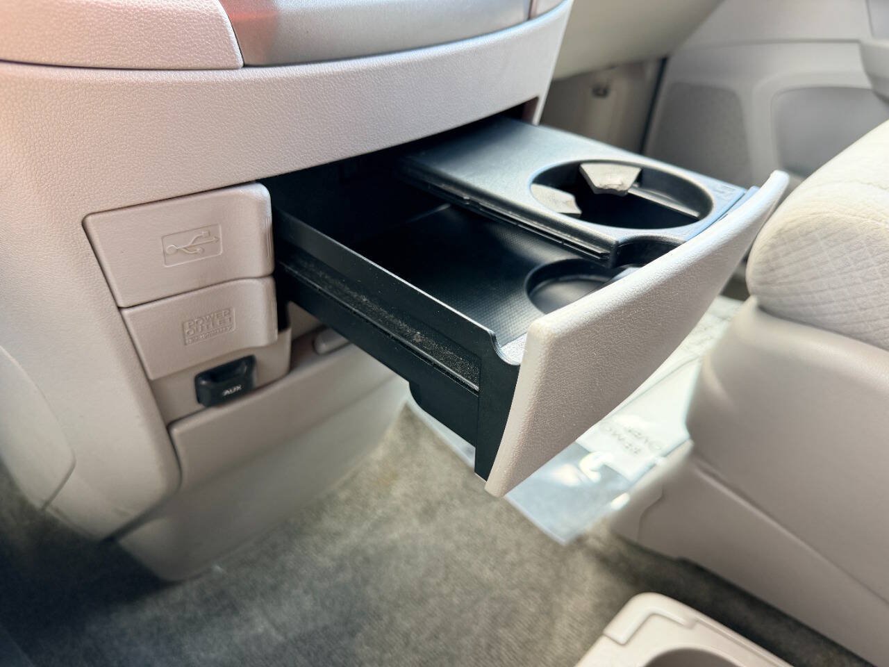 Used 2015 Honda Odyssey LX image 42