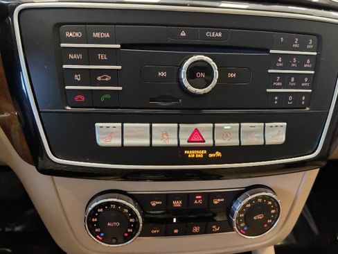 Used 2017 Mercedes-Benz GLS 450 4MATIC image 25