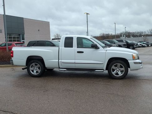 Used 2007 Dodge Dakota Laramie w/ Popular Equipment Group AWD/4WD image 9