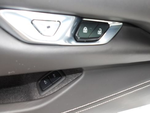 Certified 2022 Chevrolet Corvette Stingray Premium Cpe w/ Z51 Performance Package image 13