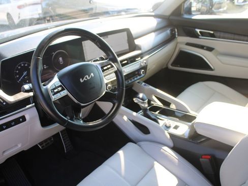 Used 2024 Kia Telluride SX FWD image 24
