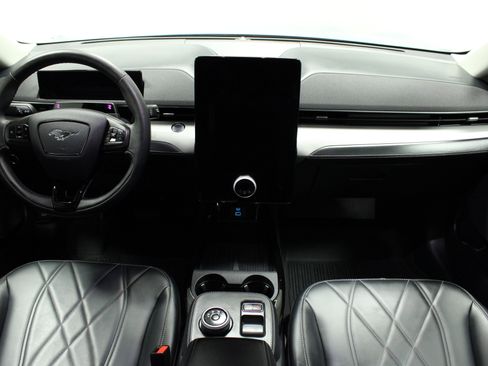 Used 2023 Ford Mustang Mach-E Select image 17