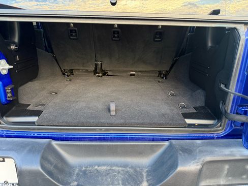 Used 2018 Jeep Wrangler Unlimited Sport S image 10