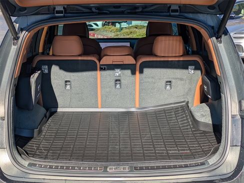 Used 2025 Genesis GV80 3.5T Prestige image 6