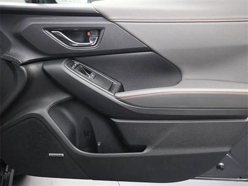 New 2025 Subaru Crosstrek 2.5i Limited w/ Crosstrek Mirror Package image 31