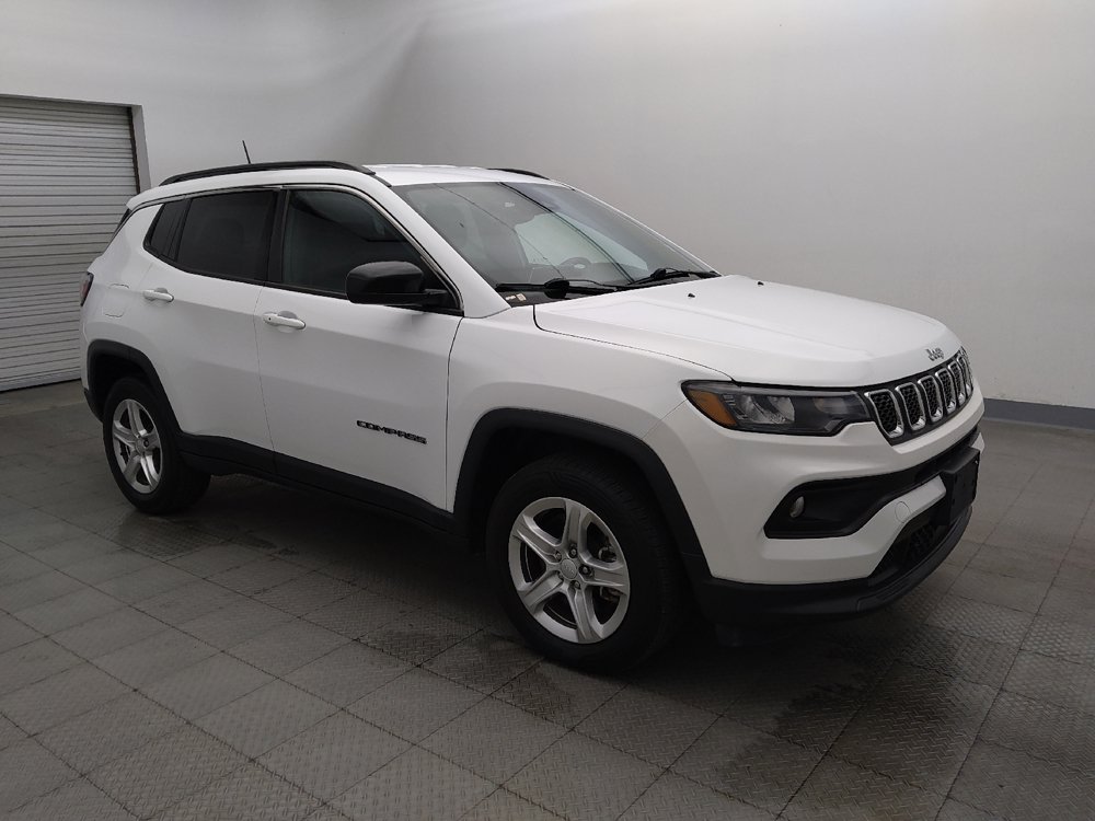 Used 2023 Jeep Compass Latitude AWD/4WD image 11