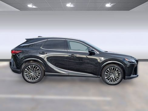 Certified 2025 Lexus RX 350 w/ Luxury Package image 8