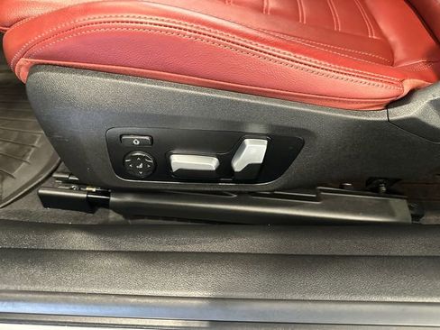 Used 2022 BMW 430i xDrive Convertible w/ M Sport Package image 26