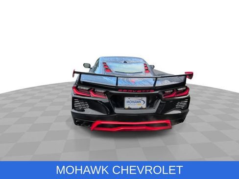 Used 2024 Chevrolet Corvette Stingray Preferred Cpe w/ Z51 Performance Package RWD image 7