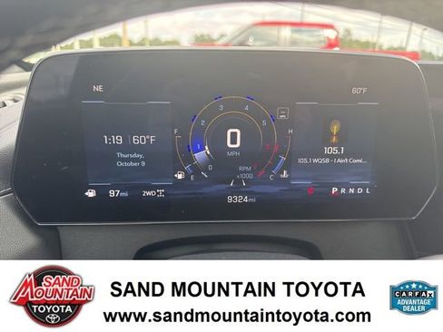 Used 2025 Chevrolet Traverse Z71 w/ Driver Confidence Package image 18