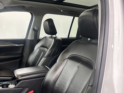 Used 2023 Jeep Grand Cherokee 4WD 4xe image 12