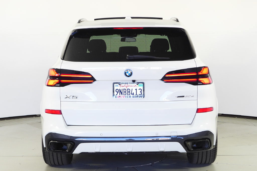 Certified 2025 BMW X5 xDrive50e w/ M Sport Package AWD/4WD image 8