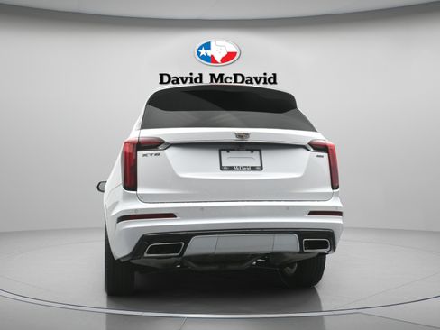 Used 2023 Cadillac XT6 Premium Luxury w/ Technology Package FWD image 39