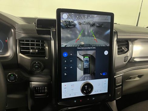 Used 2024 Ford F150 Lightning Flash image 17