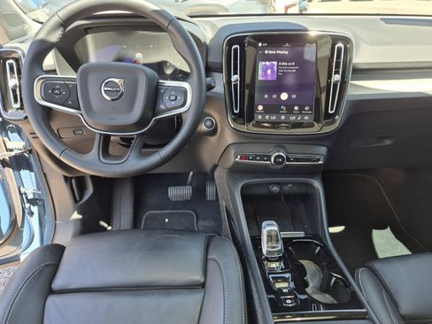 Used 2023 Volvo XC40 B5 Ultimate w/ Climate Package AWD/4WD image 18