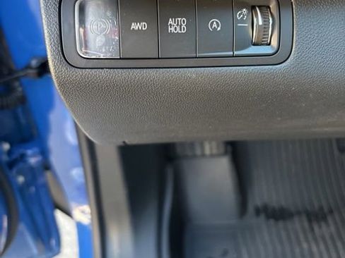 New 2026 Chevrolet Equinox ACTIV w/ Convenience Package III AWD/4WD image 22