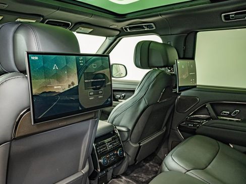 New 2026 Land Rover Range Rover SV AWD/4WD image 33