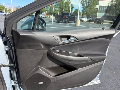 Used 2017 Chevrolet Cruze LT w/ Sun And Sound Package FWD image 16