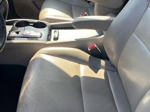 Used 2016 Honda Pilot Touring image 11