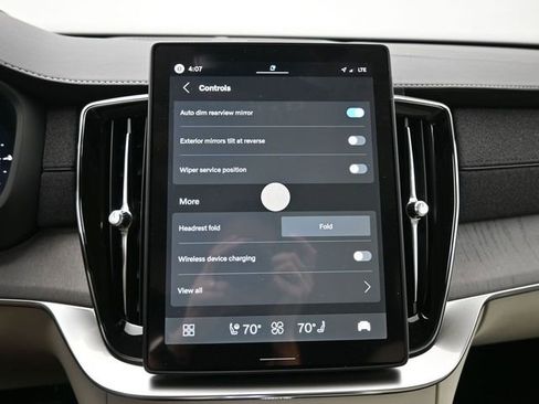 New 2026 Volvo XC90 T8 Ultra w/ Protection Package Premier AWD/4WD image 20