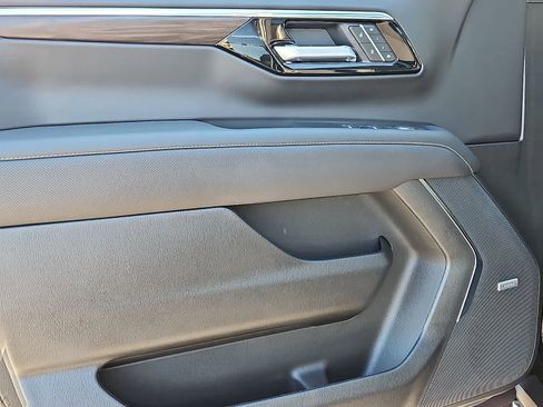 New 2026 Chevrolet Suburban Premier w/ Sun And Tow Package image 8