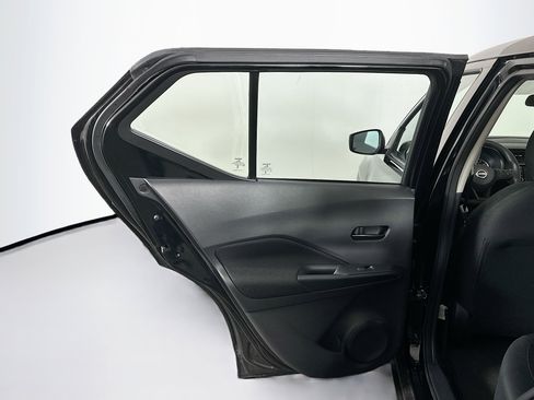 Used 2024 Nissan Kicks S image 24