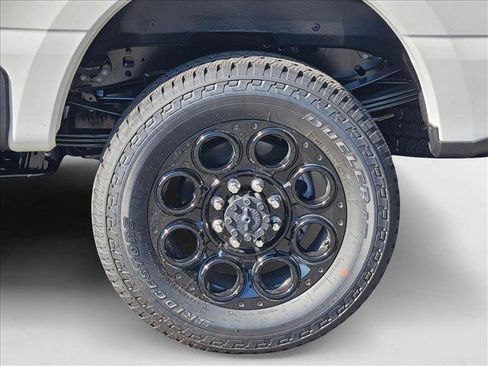 New 2025 Ford F250 Lariat w/ Lariat Ultimate Package image 9