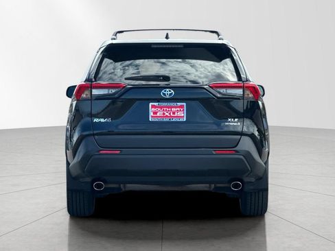 Used 2021 Toyota RAV4 XLE Premium AWD/4WD image 5