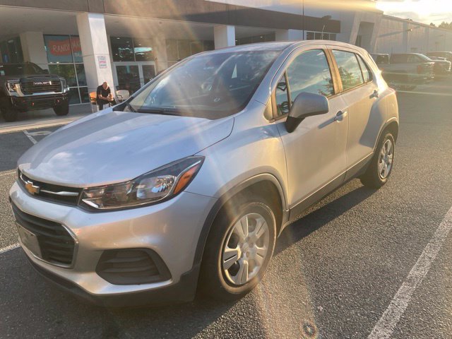Used 2017 Chevrolet Trax LS FWD image 1