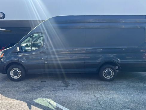 Used 2019 Ford Transit 250 148 High Roof Extended image 4