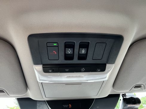Used 2024 Nissan Pathfinder Platinum w/ Lighting Package (N93) AWD/4WD image 29