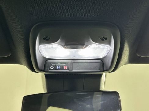 Used 2025 Chevrolet Colorado Trail Boss image 28