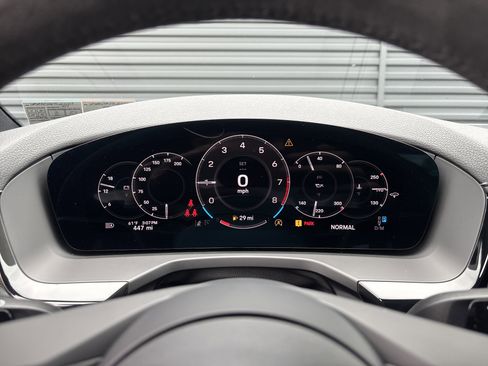 Certified 2026 Porsche Panamera image 16