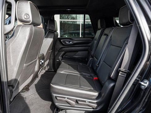 Used 2023 GMC Yukon SLT image 25