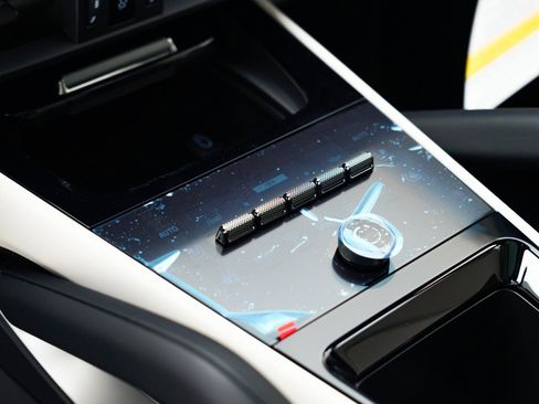 New 2026 Porsche Cayenne image 27