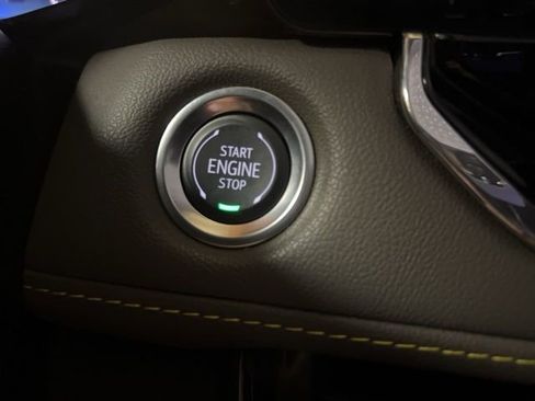 Used 2024 Chevrolet Colorado ZR2 w/ Technology Package image 40