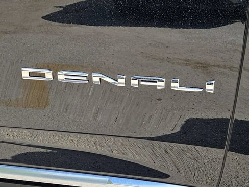 New 2026 GMC Yukon Denali w/ Denali Reserve Package AWD/4WD image 21