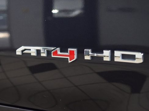 Used 2024 GMC Sierra 2500 AT4 w/ AT4 Premium Plus Package image 16