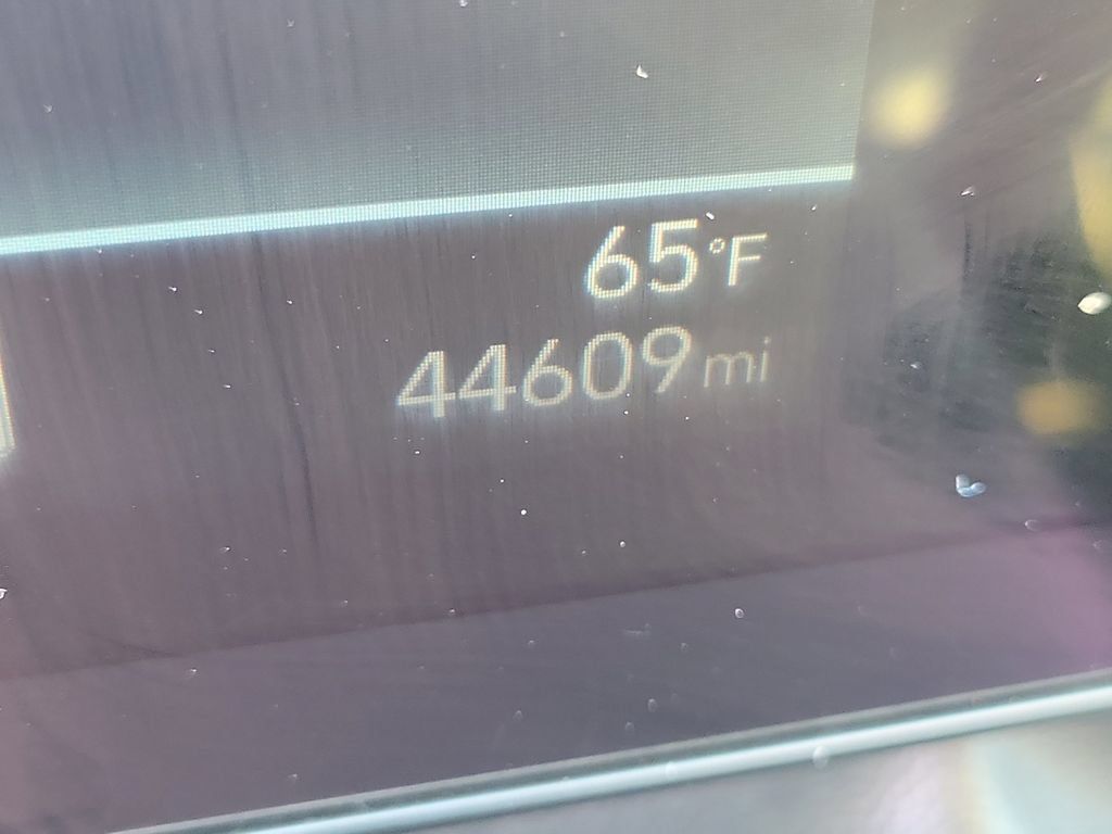Used 2025 Hyundai Kona SEL FWD image 27