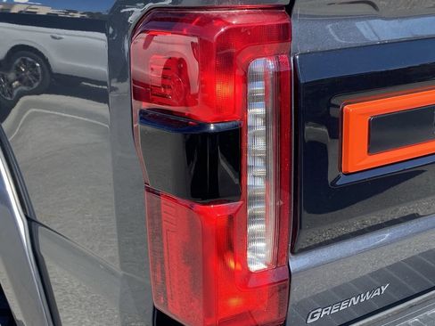 New 2026 Ford F250 Lariat w/ Black Appearance Package AWD/4WD image 8