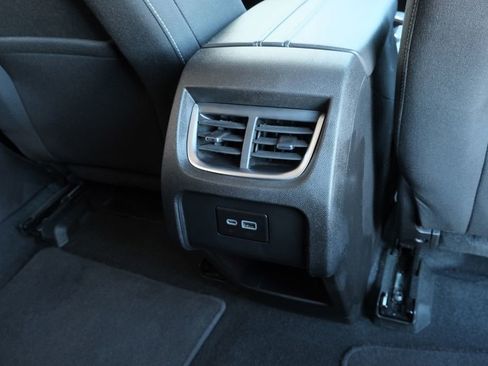 Used 2025 Chevrolet Blazer LT FWD image 39