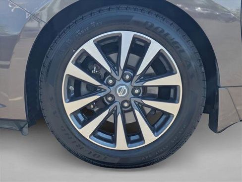 Used 2016 Nissan Altima 2.5 SV FWD image 22