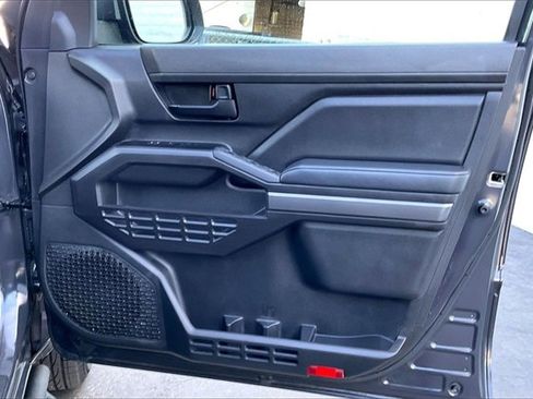 Used 2025 Toyota Tacoma SR5 image 23